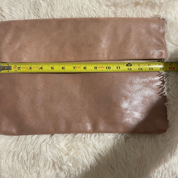 Oversized Clutch - Picture 9 of 10